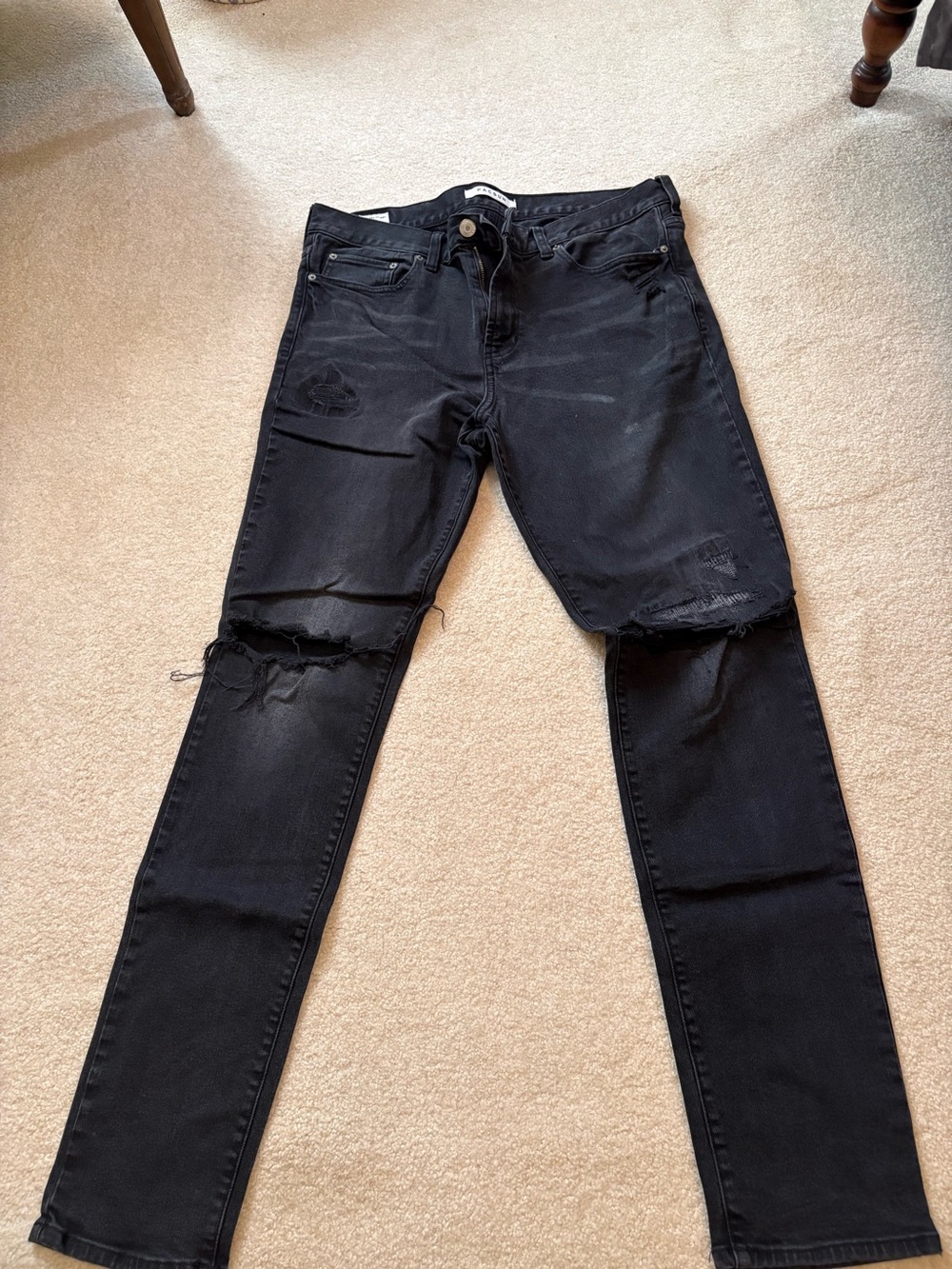 Men's Black Distressed Slim Jeans